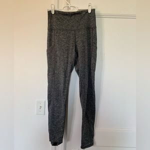 Gray Aerie leggings with pockets